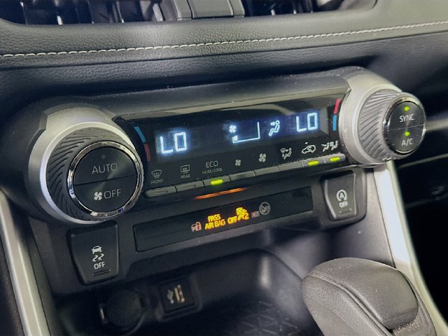 Certified 2025 Toyota RAV4 XLE FWD image 19