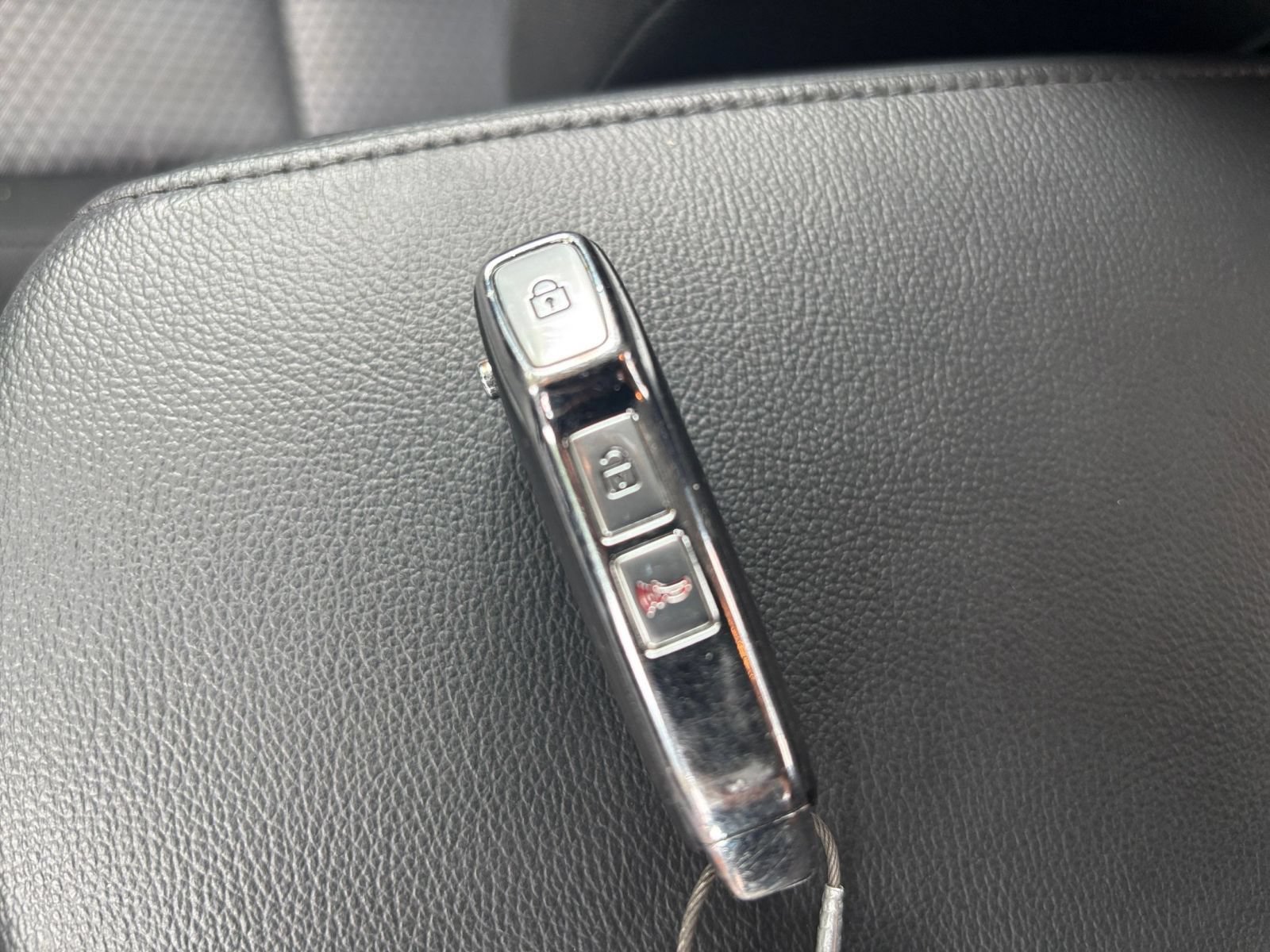 Used 2025 Kia Soul LX w/ LX Technology Package FWD image 20