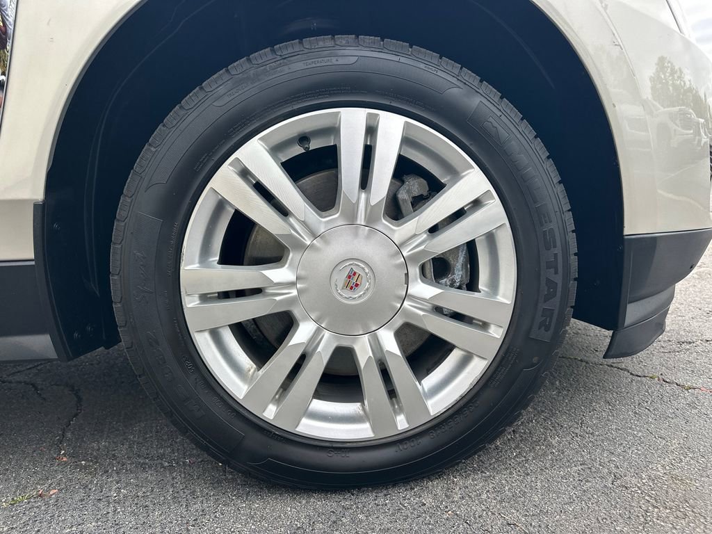 Used 2013 Cadillac SRX Luxury w/ Driver Awareness Package image 12