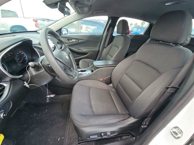 Used 2025 Chevrolet Malibu LT FWD image 9