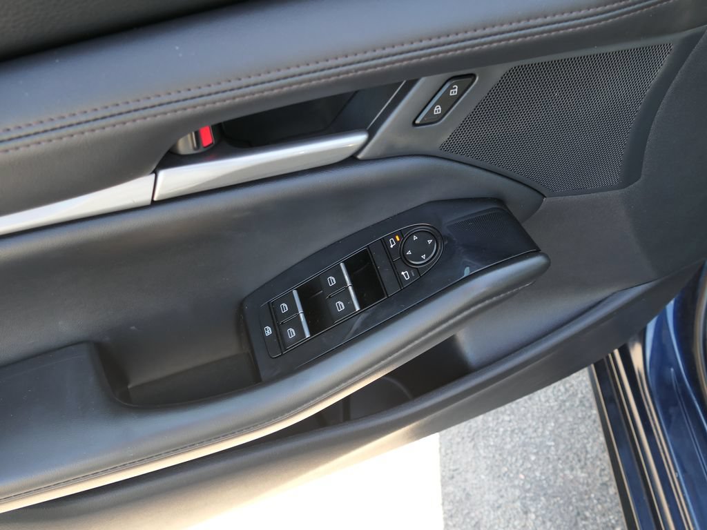 Used 2024 MAZDA MAZDA3 s FWD image 13