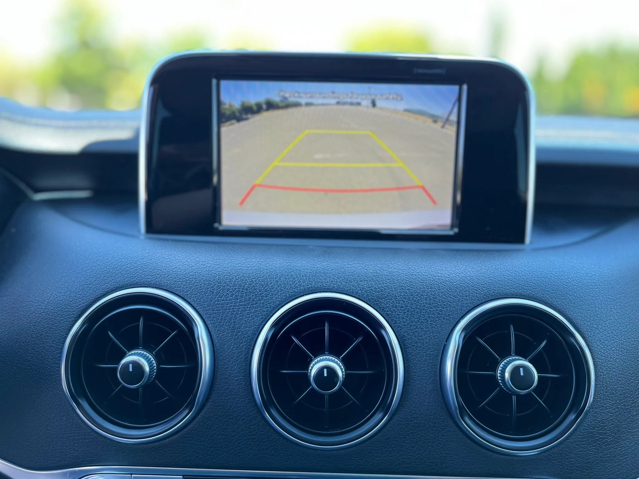 Used 2018 Kia Stinger RWD image 18