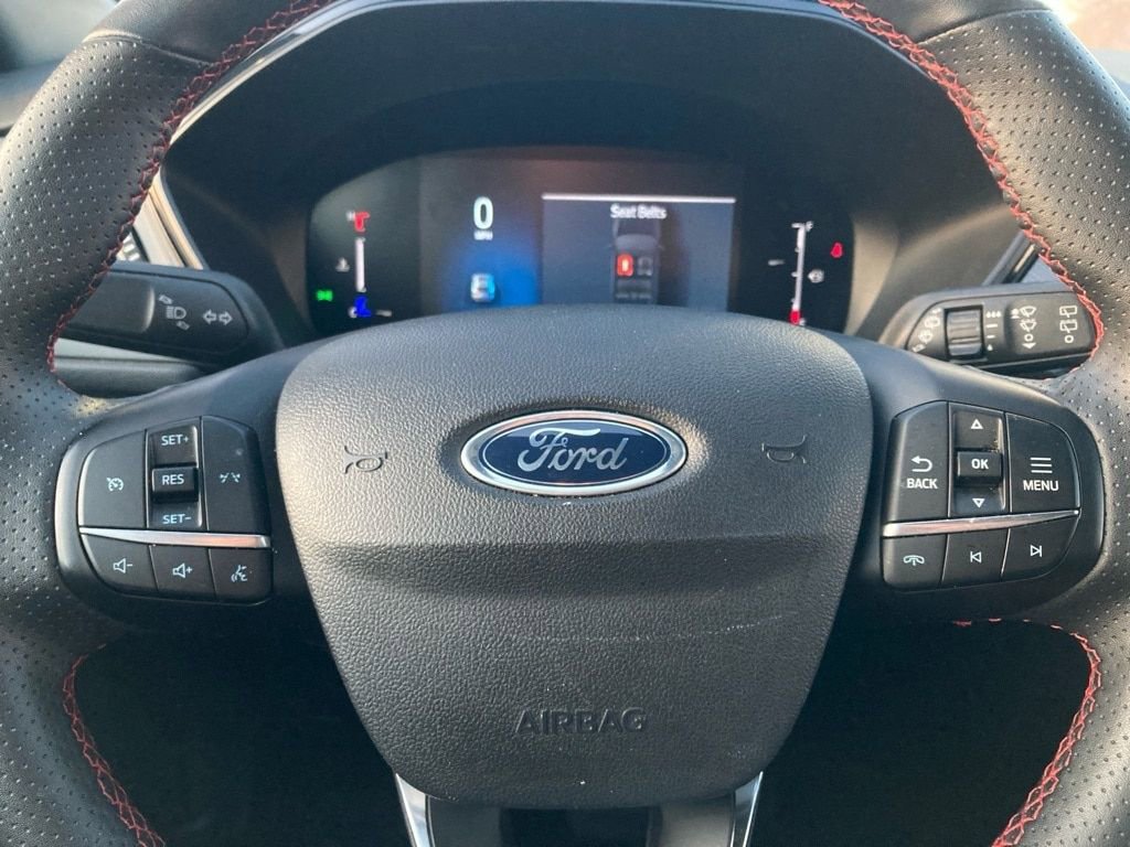 Used 2025 Ford Escape ST-Line image 19