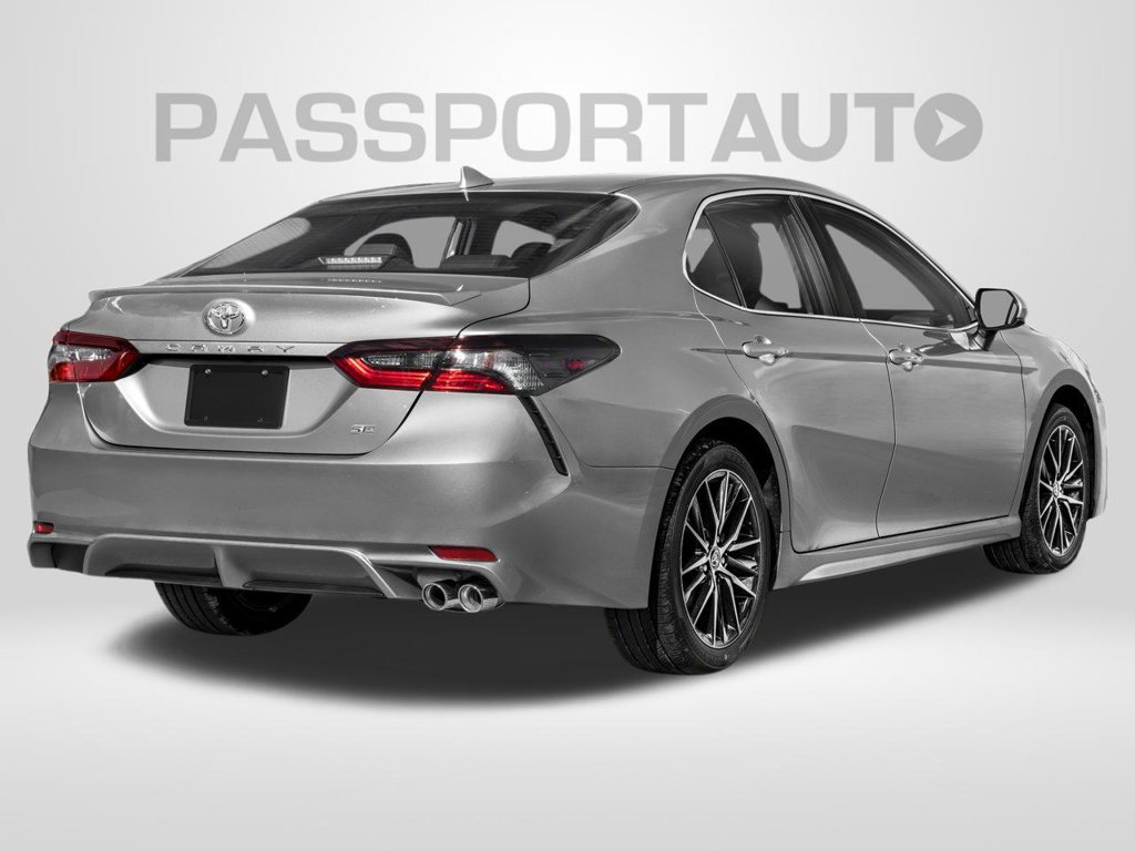 Used 2022 Toyota Camry SE w/ Cold Weather Package FWD image 2