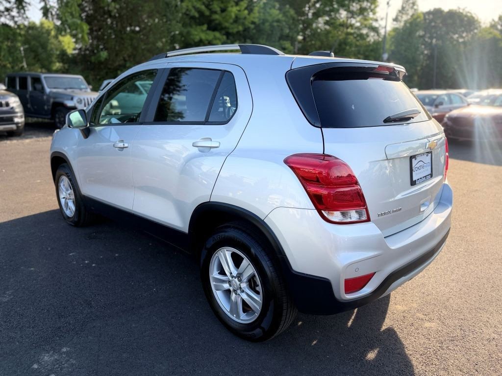 Used 2022 Chevrolet Trax LT w/ Driver Confidence Package AWD/4WD image 6