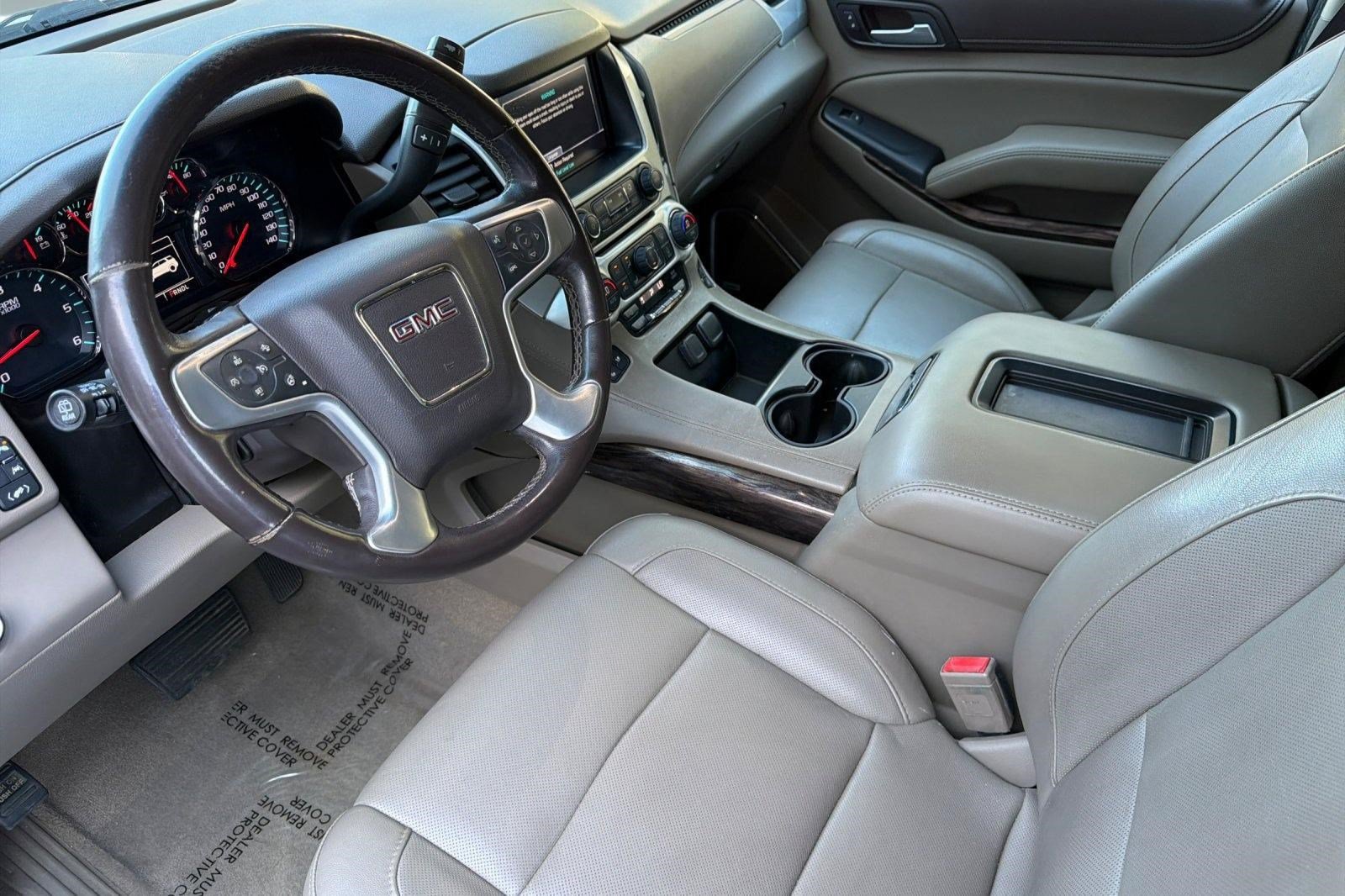 Used 2018 GMC Yukon XL SLT AWD/4WD image 4