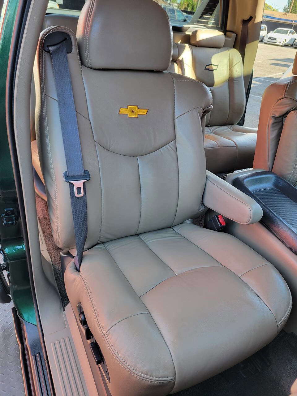 Used 2002 Chevrolet Avalanche 2WD image 20