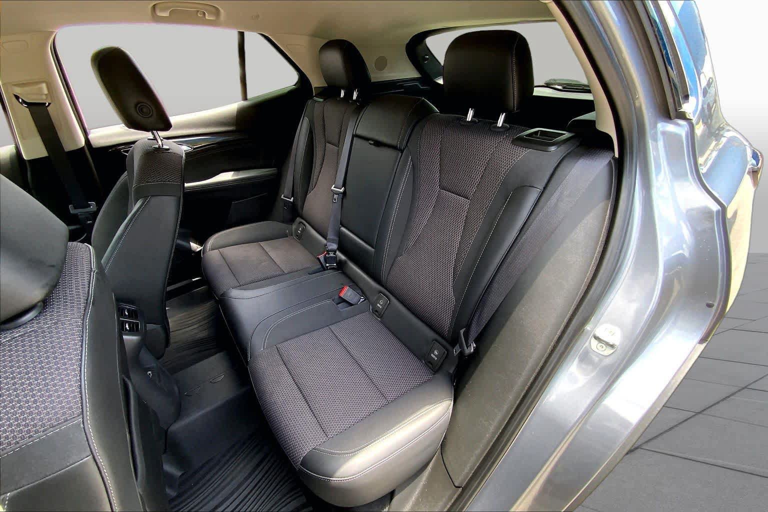 Used 2022 Buick Envision Preferred FWD image 21
