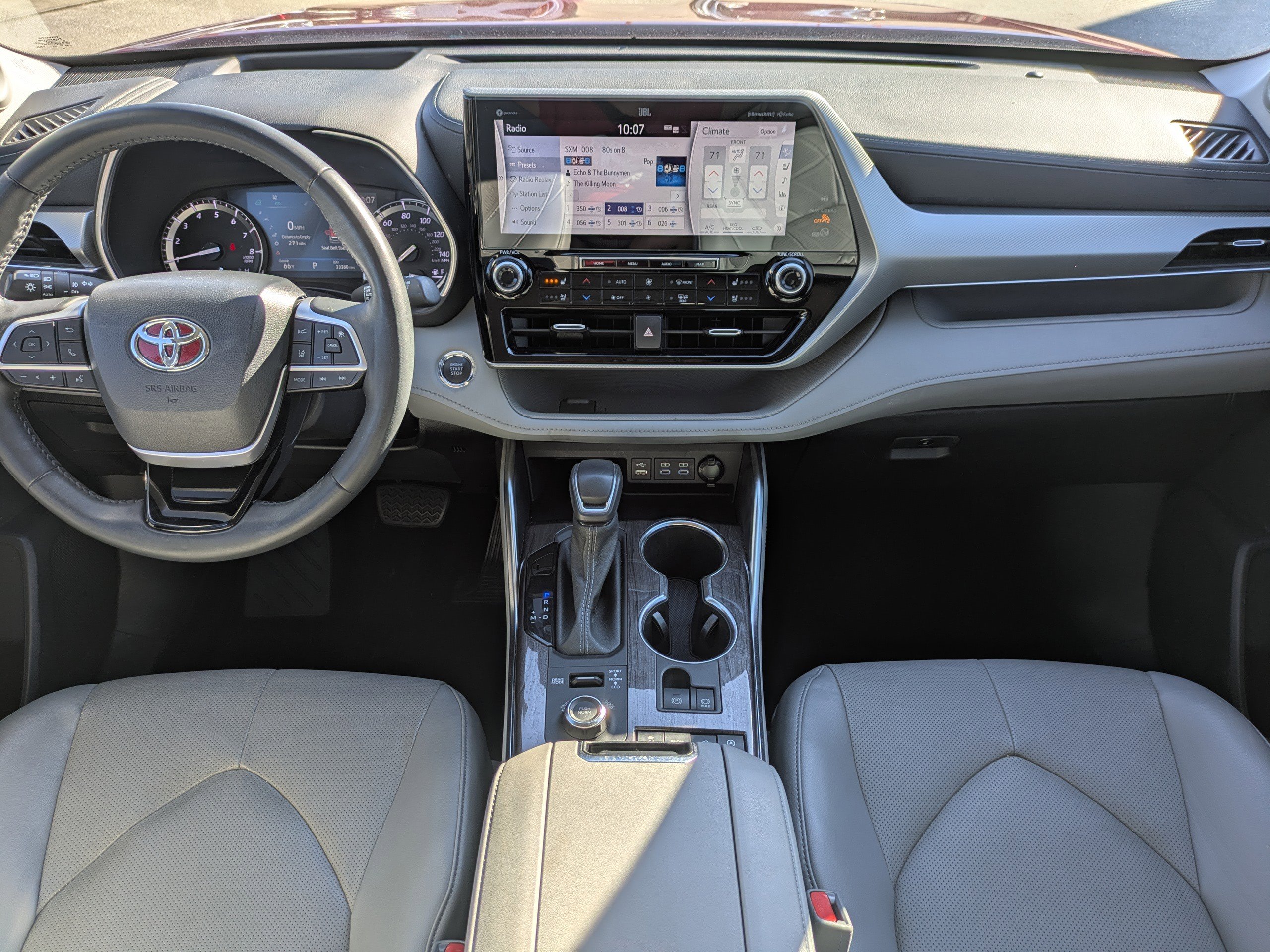 Used 2022 Toyota Highlander Platinum image 18