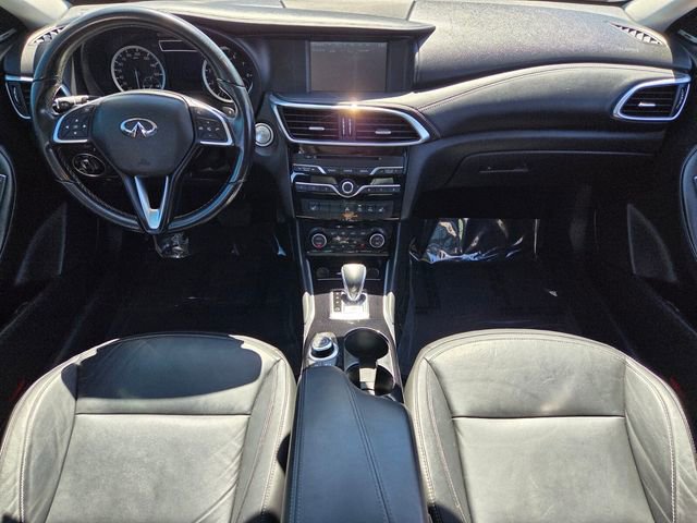 Used 2018 INFINITI QX30 Premium w/ Navigation Package image 19