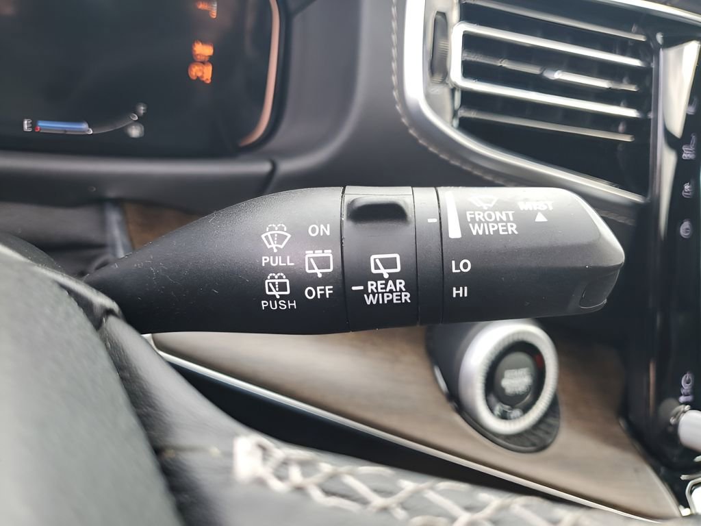 Used 2023 Jeep Grand Wagoneer 4WD image 39