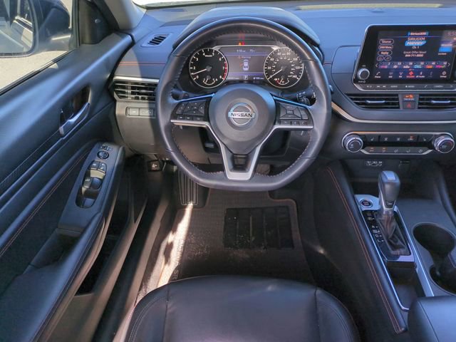 Used 2021 Nissan Altima 2.5 SR w/ SR Premium Package image 17