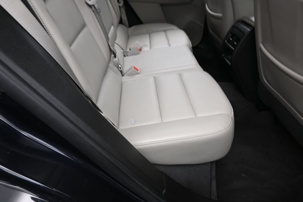 Used 2023 Cadillac XT4 Luxury FWD image 40