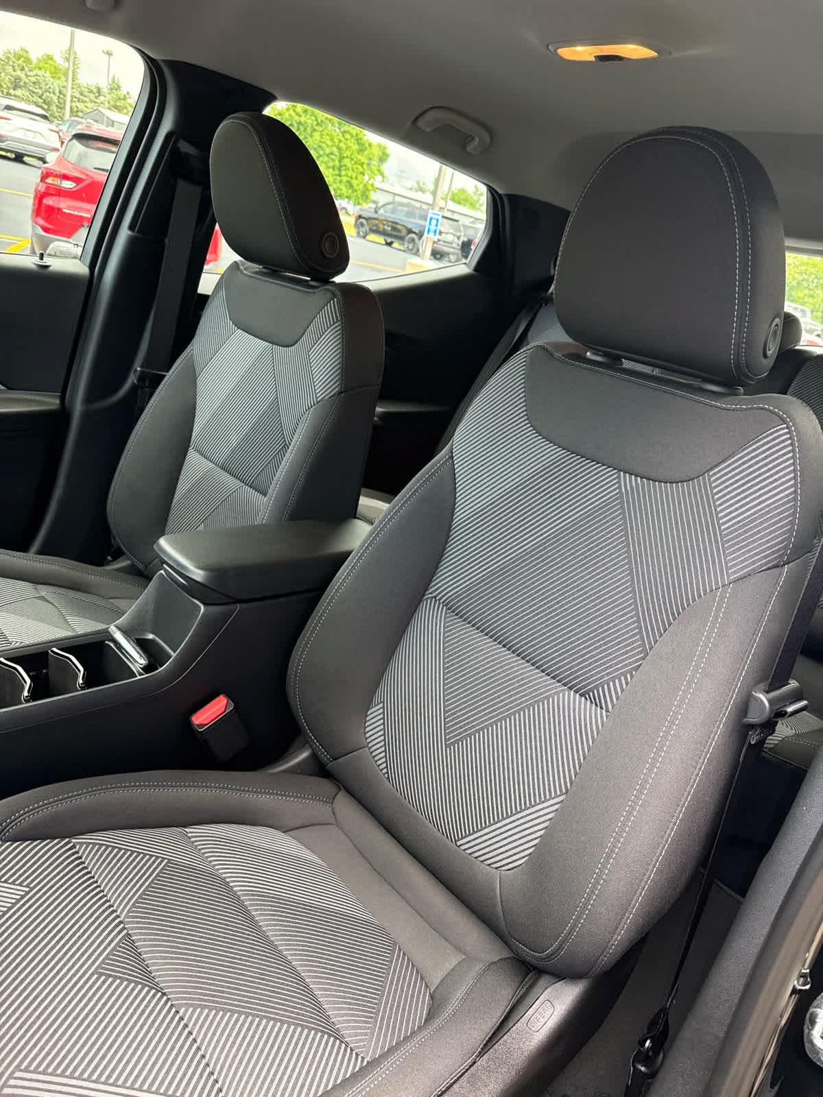 New 2027 Chevrolet Bolt LT w/ Comfort Package FWD image 6