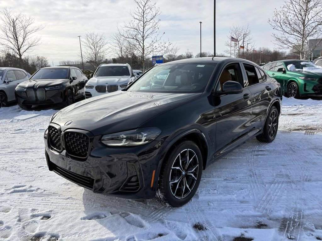 Certified 2023 BMW X4 xDrive30i w/ M Sport Package image 3