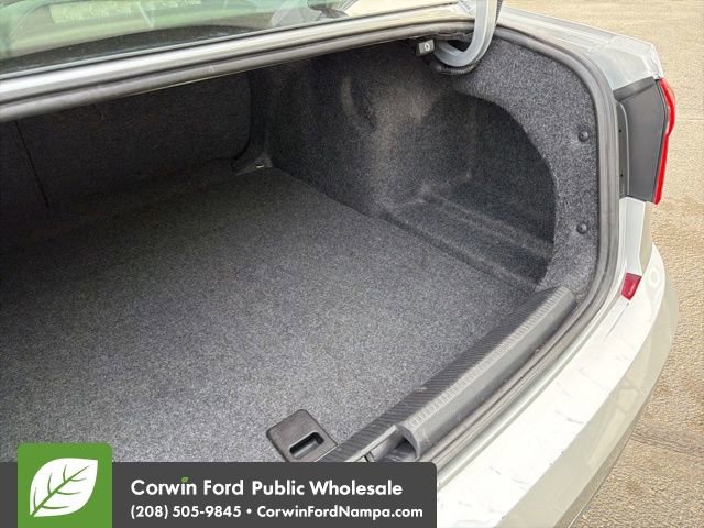 Used 2017 Volkswagen Passat 1.8T R-Line image 31