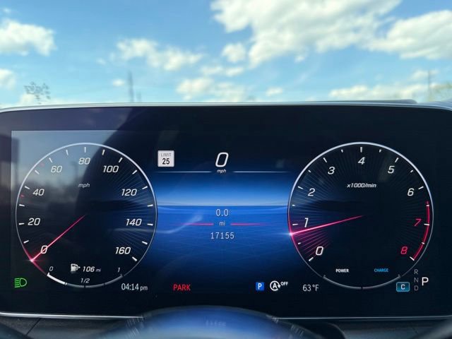 Used 2023 Mercedes-Benz GLC 300 4MATIC image 17