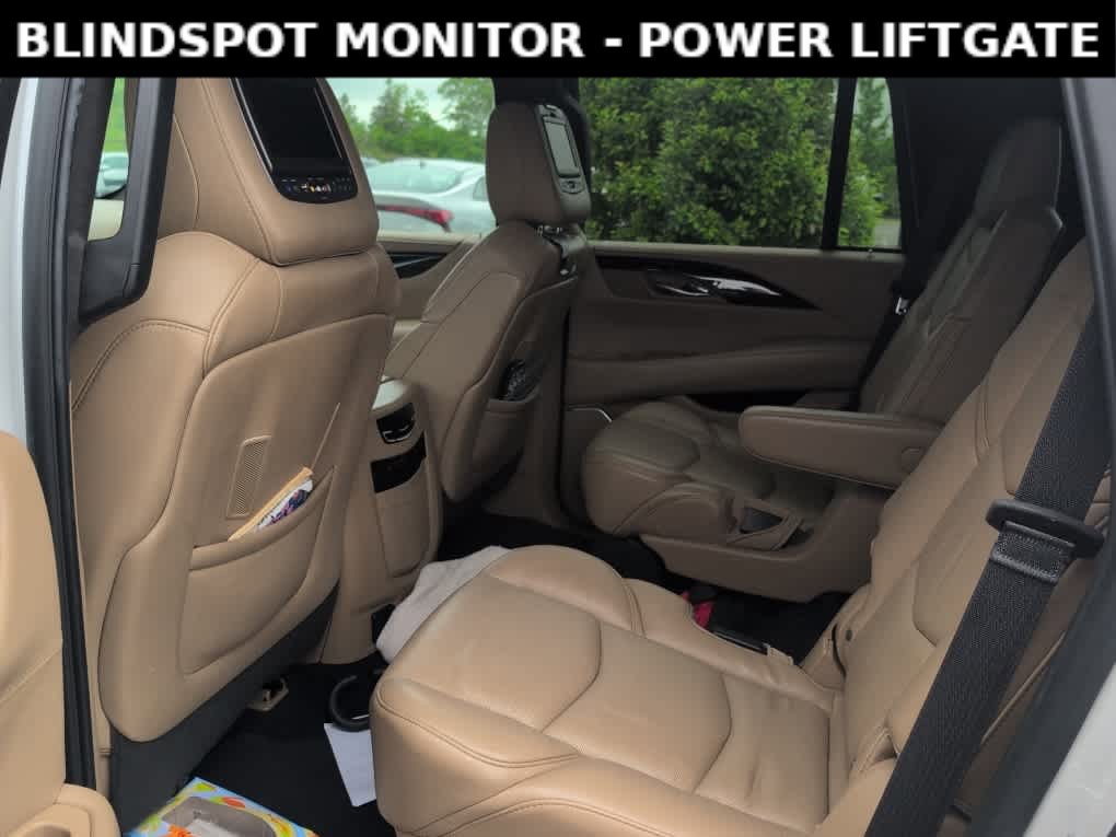 Used 2018 Cadillac Escalade Platinum AWD/4WD image 6