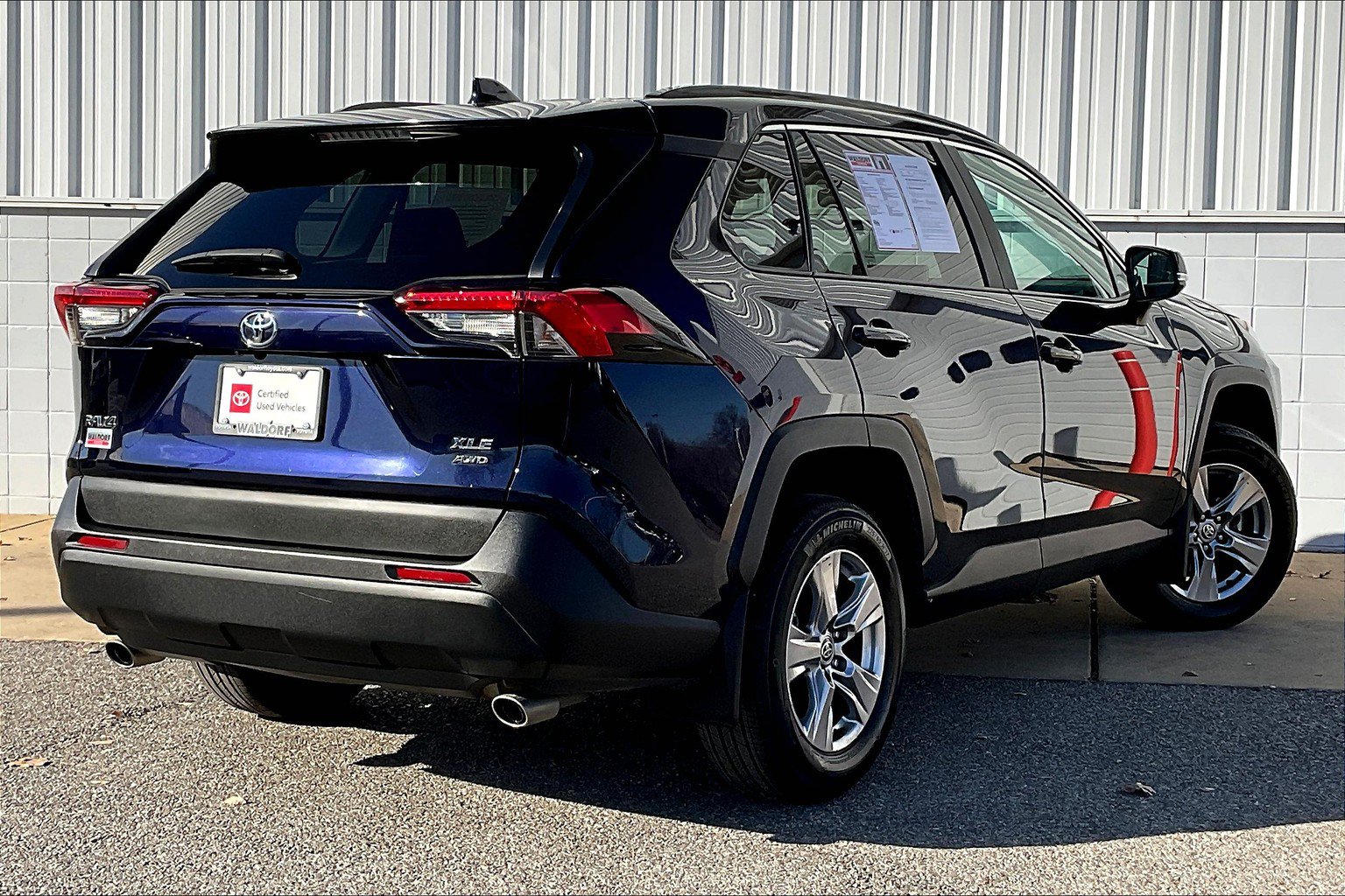 Used 2023 Toyota RAV4 XLE w/ Convenience Package AWD/4WD image 17
