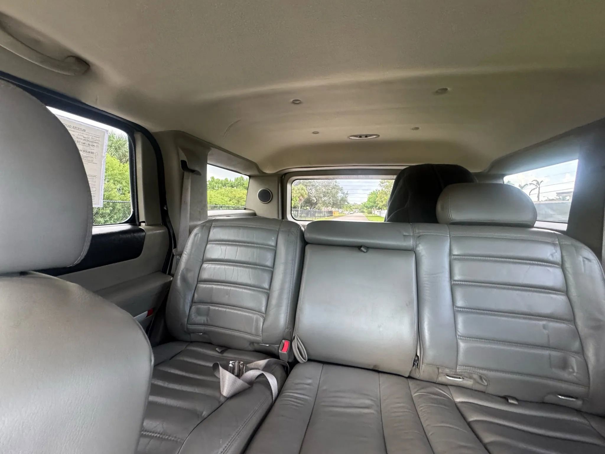 Used 2003 HUMMER H2 w/ Preferred Equipment Group image 16