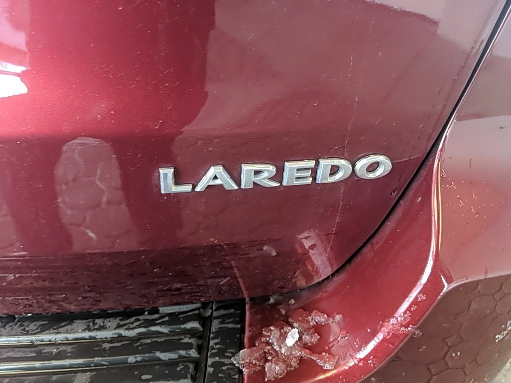 Used 2018 Jeep Grand Cherokee Laredo image 8