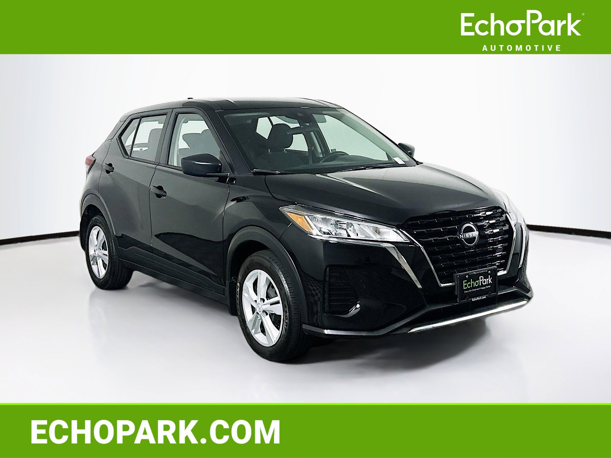 Used 2024 Nissan Kicks S image 1