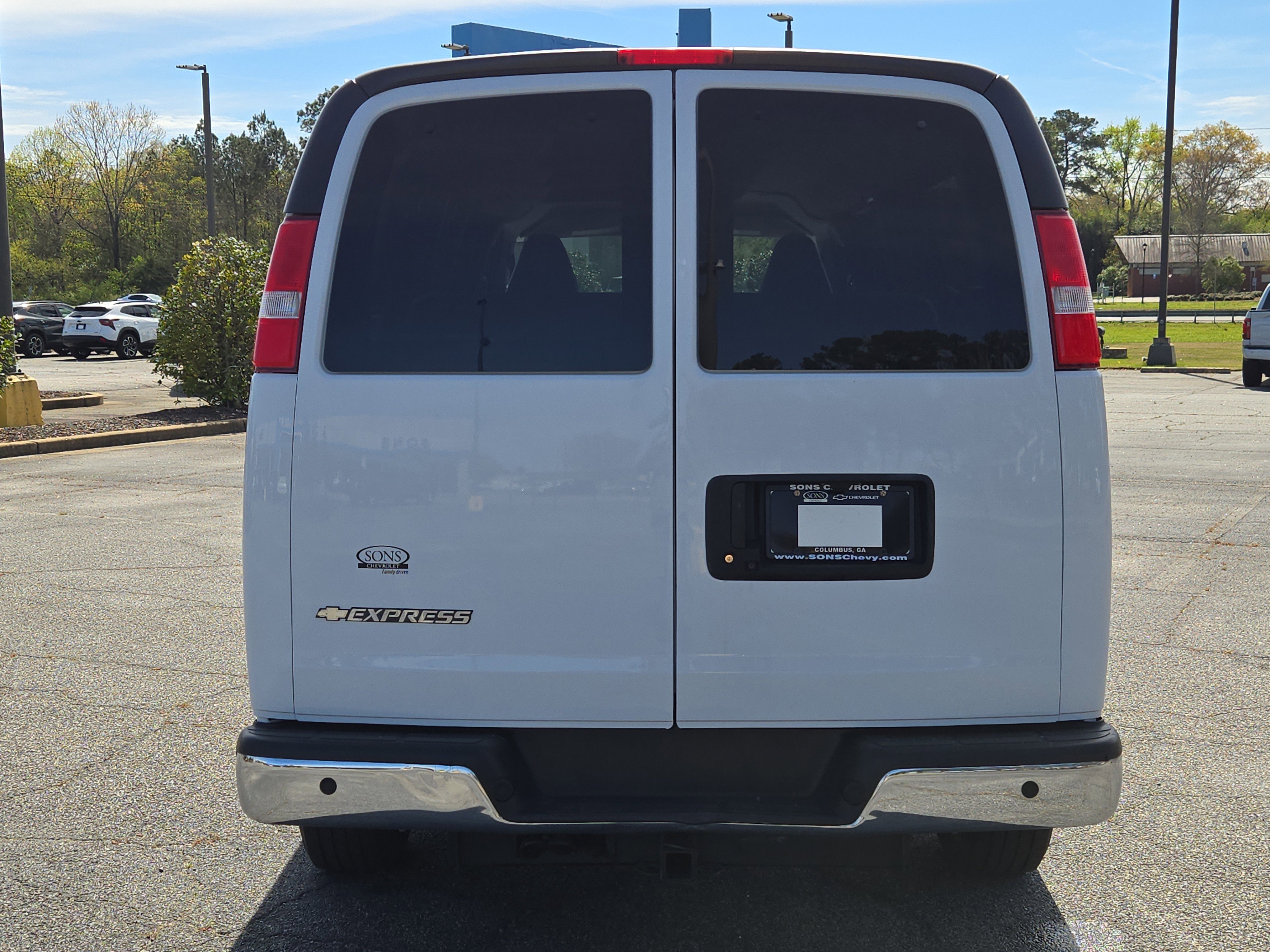 Used 2021 Chevrolet Express 3500 LT w/ LT Preferred Equipment Group RWD image 10