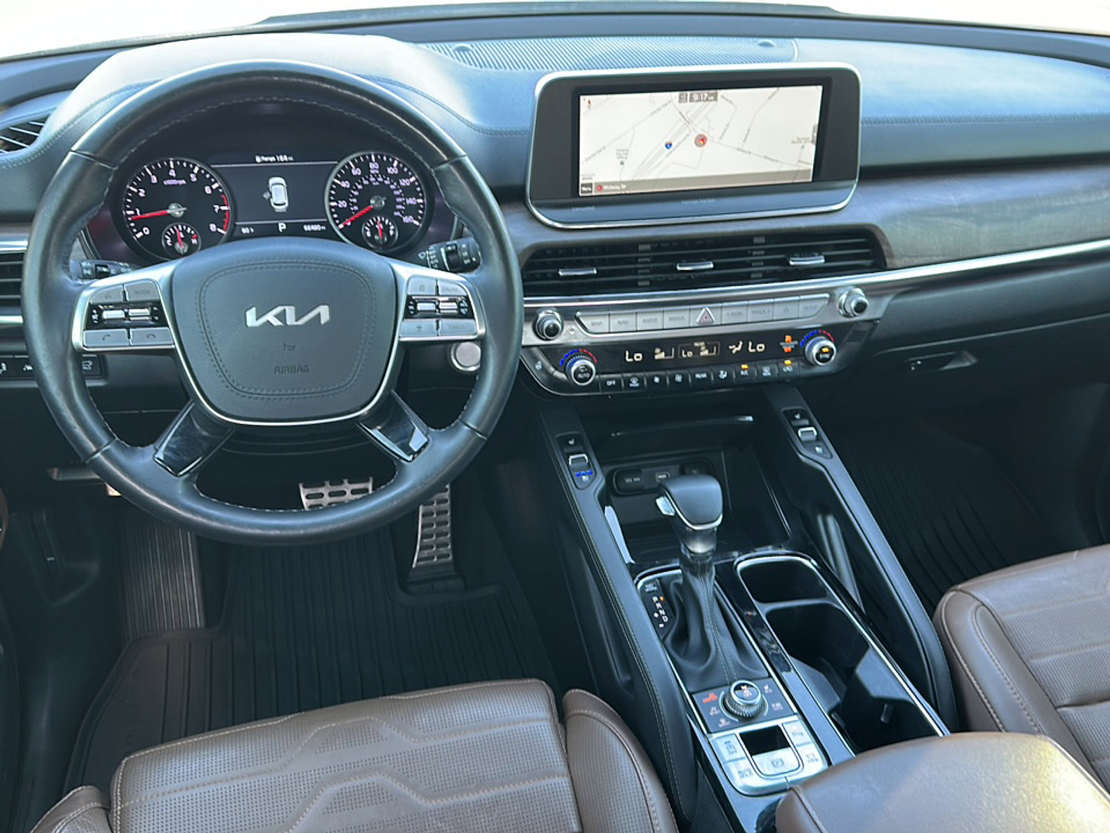 Used 2022 Kia Telluride SX w/ SX Prestige Package image 21