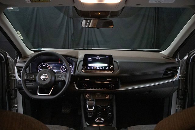 Used 2022 Nissan Rogue SV image 21