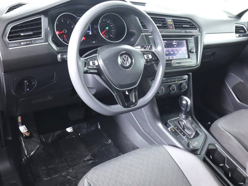 Used 2019 Volkswagen Tiguan S w/ 3rd Row Seat Package AWD/4WD image 9