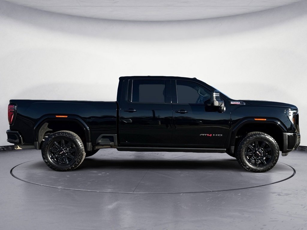 Used 2024 GMC Sierra 2500 AT4 w/ AT4 Premium Plus Package image 16