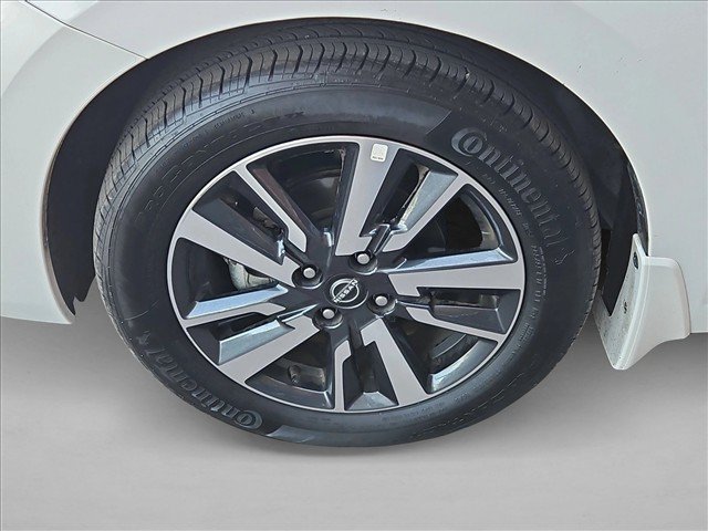 Certified 2025 Nissan Versa SV w/ Trunk Package FWD image 27