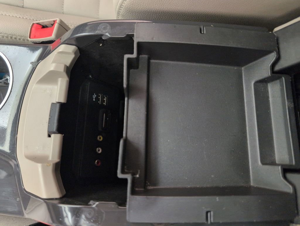 Used 2014 Ford Escape Titanium w/ Equipment Group 401A image 36