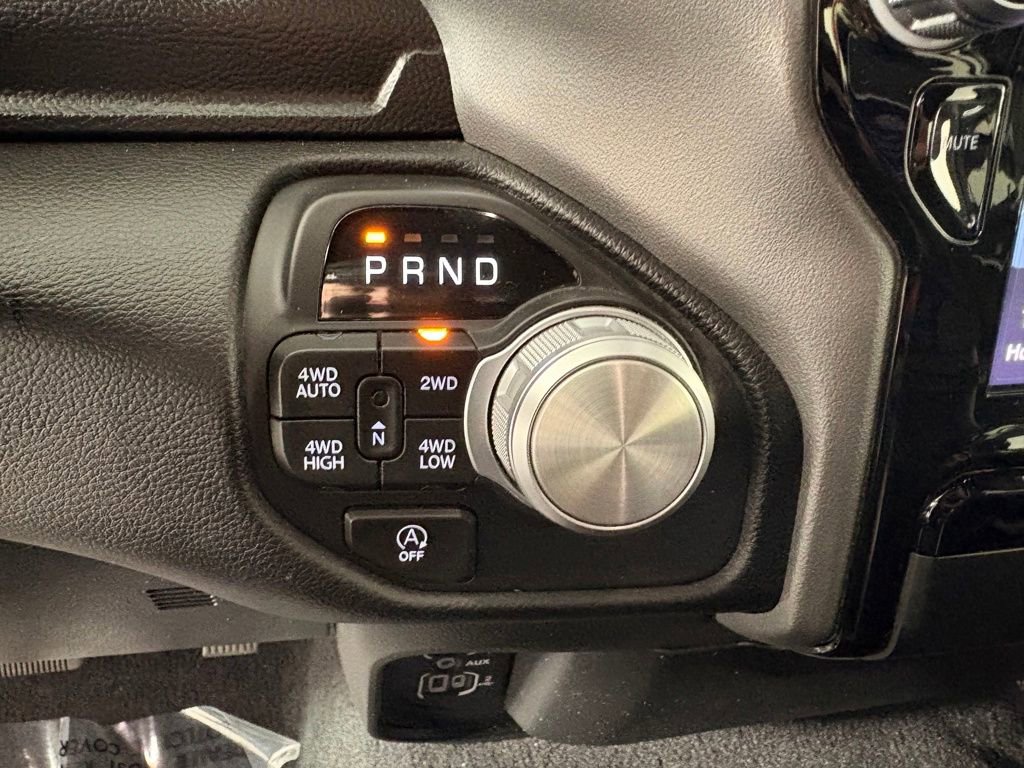 Used 2025 RAM 1500 Laramie image 21