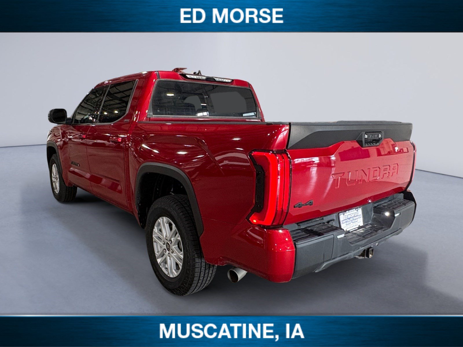 Used 2023 Toyota Tundra SR5 w/ SR5 Premium Package AWD/4WD image 3