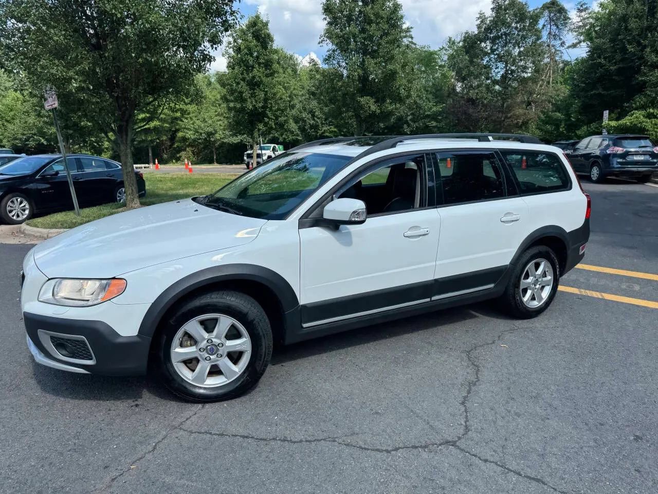 Used 2008 Volvo XC70 3.2 image 39