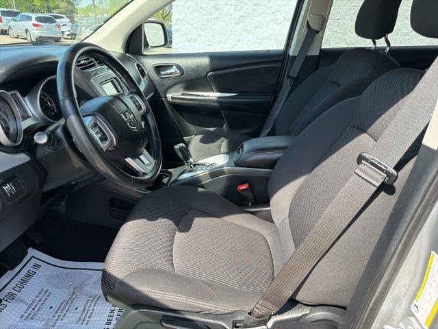 Used 2018 Dodge Journey SE FWD image 13
