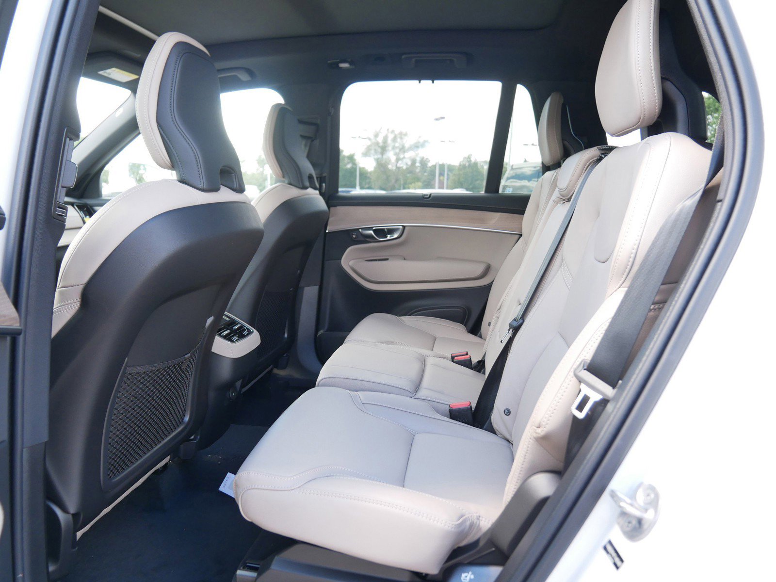 New 2026 Volvo XC90 B6 Ultra image 6
