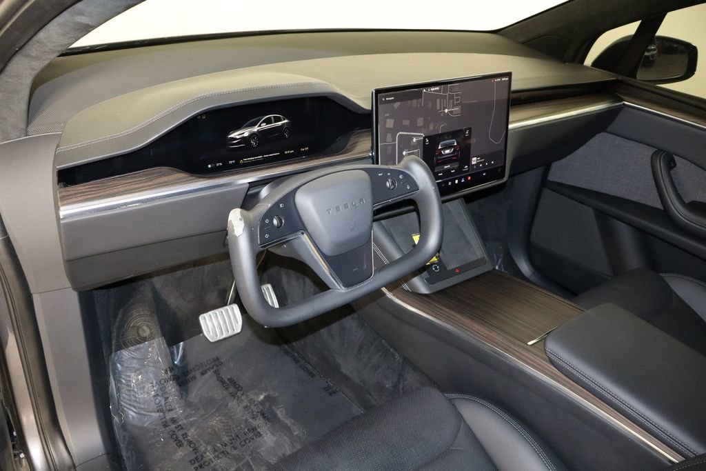 Used 2023 Tesla Model X image 23