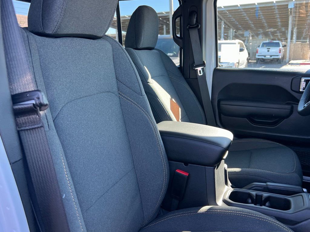 New 2026 Jeep Gladiator Sport AWD/4WD image 14