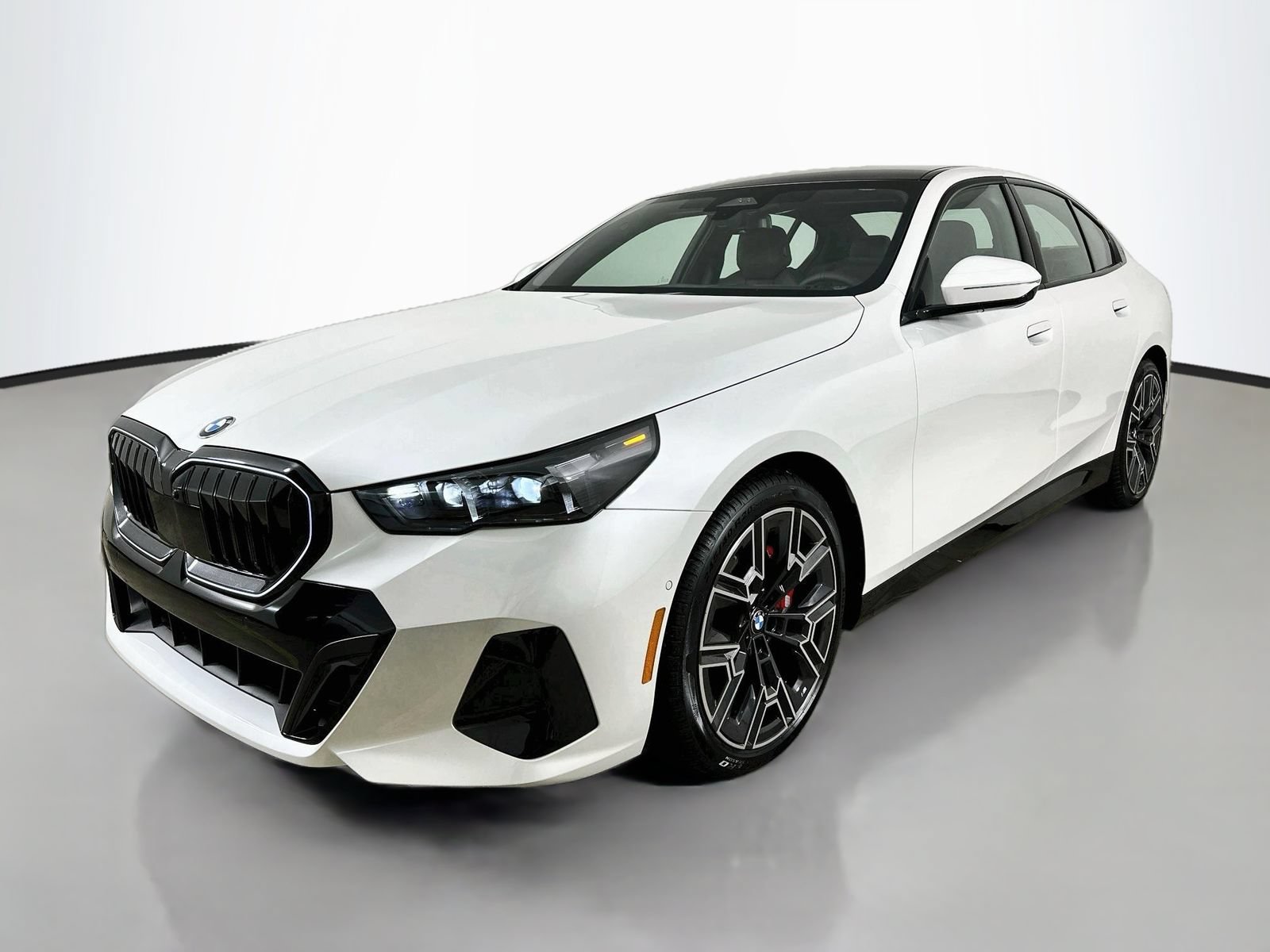 New 2027 BMW 530i xDrive w/ M Sport Package