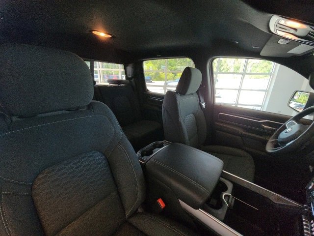 New 2026 RAM 1500 4x4 Crew Cab image 23