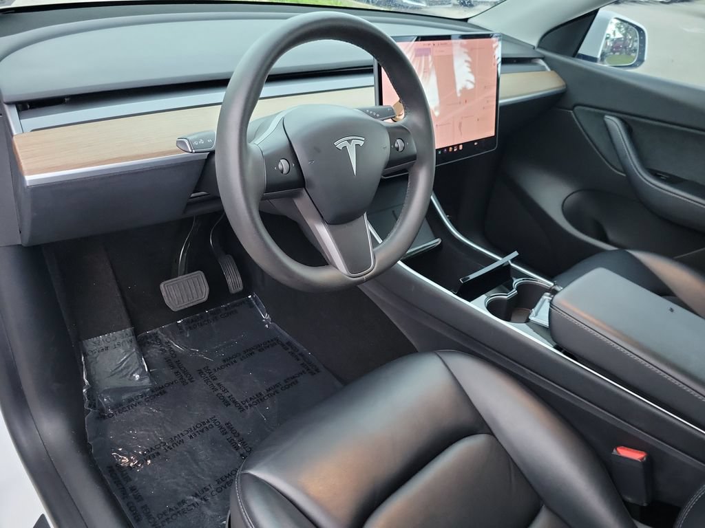 Used 2021 Tesla Model Y Long Range AWD/4WD image 7