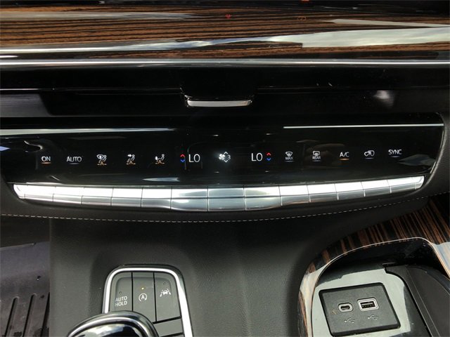 Certified 2022 Cadillac Escalade Premium Luxury image 27