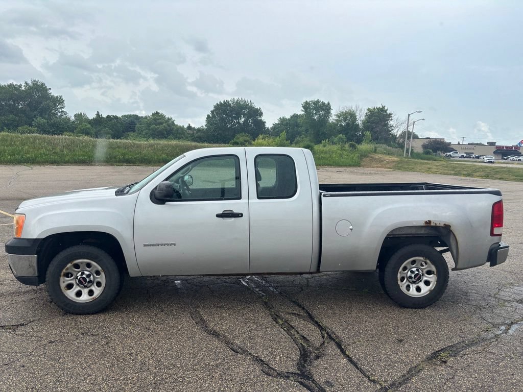 Used 2011 GMC Sierra 1500 W/T RWD image 4