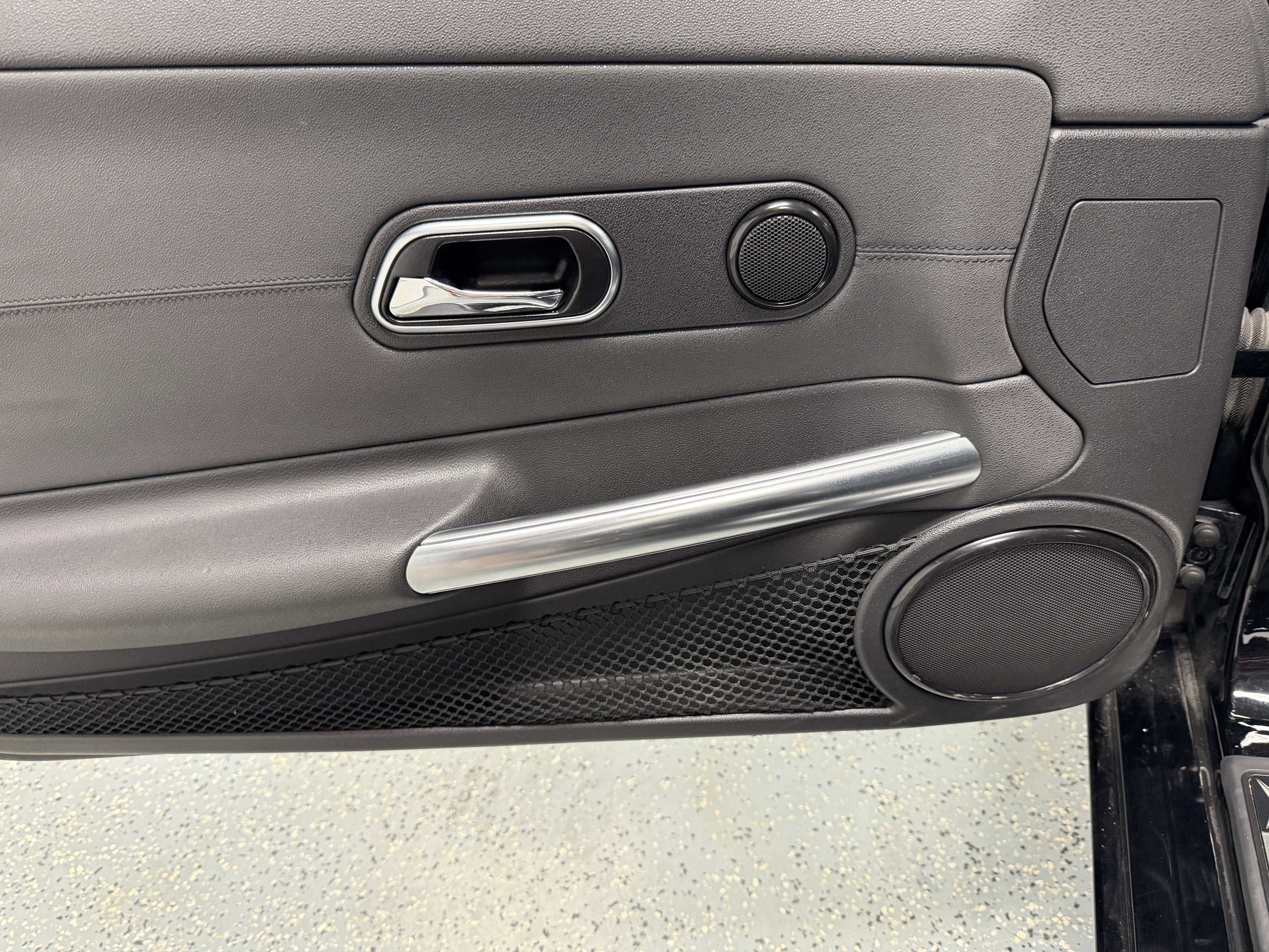 Used 2007 Chrysler Crossfire Coupe image 18