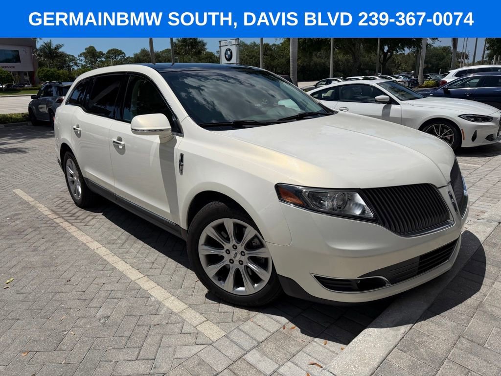 Used 2013 Lincoln MKT AWD image 12