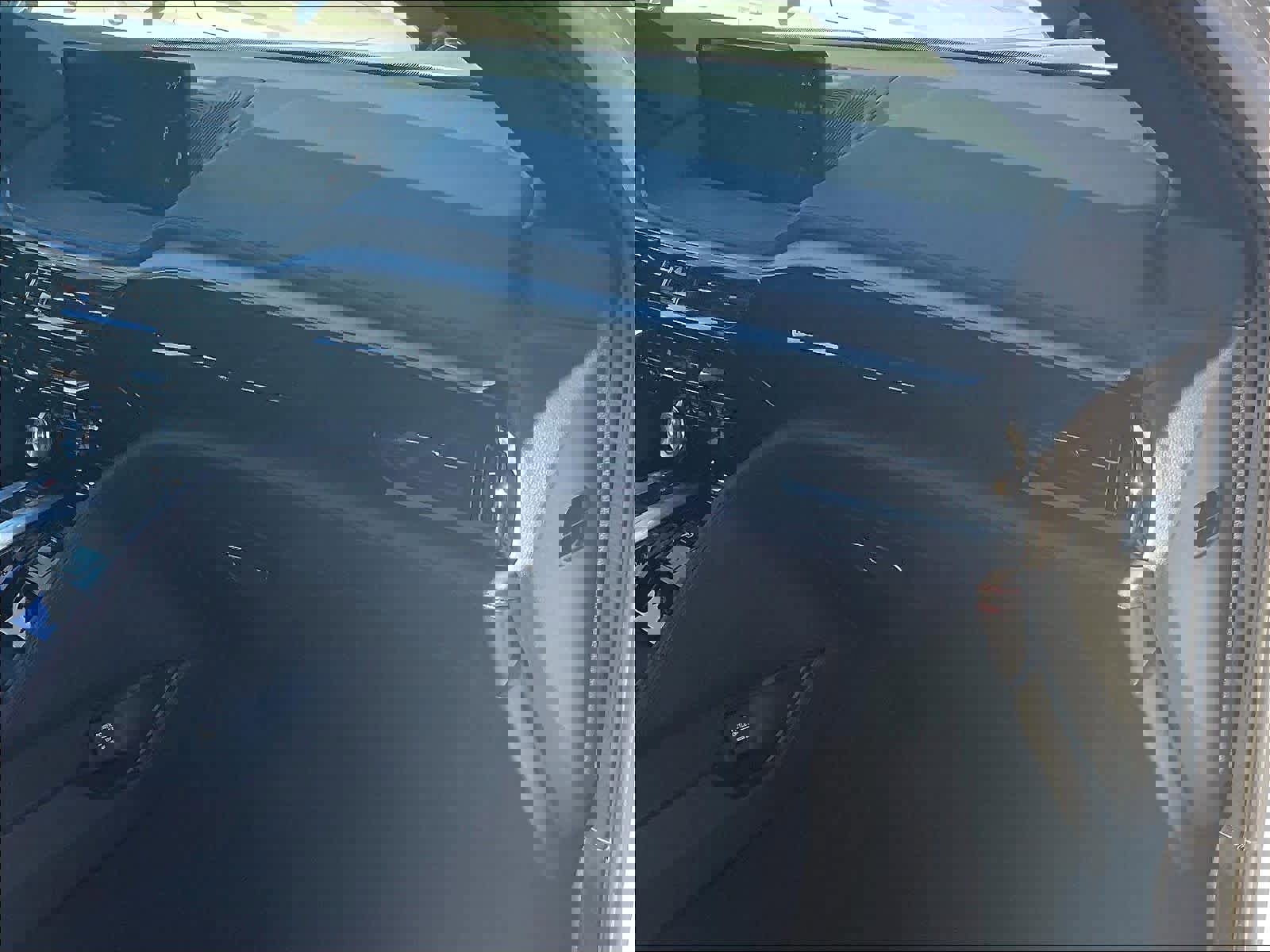 Used 2024 Acura MDX A-Spec image 18