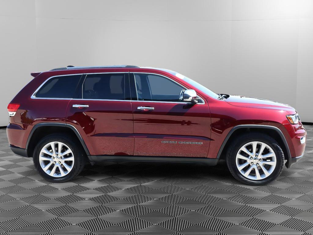 Used 2017 Jeep Grand Cherokee Limited w/ Luxury Group II AWD/4WD image 7