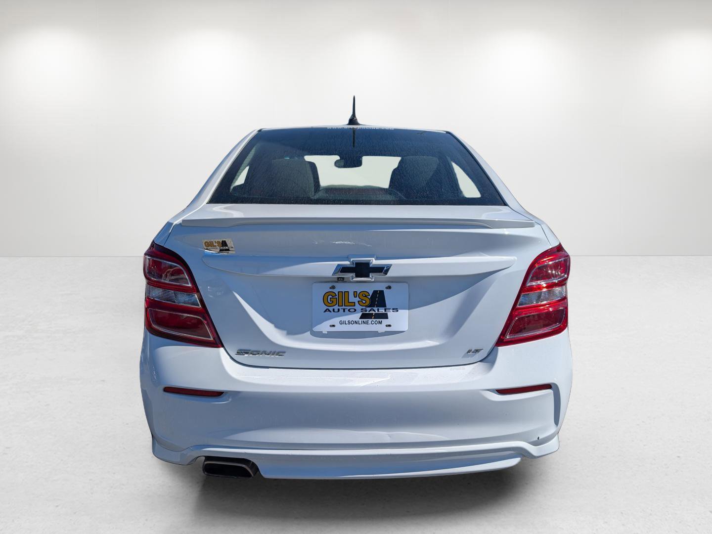 Used 2018 Chevrolet Sonic LT w/ RS Package image 6